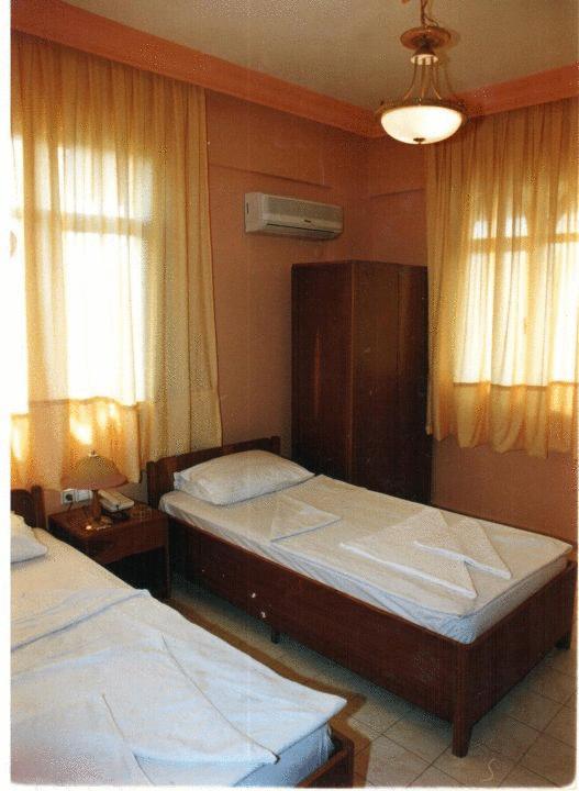 Holiday World Hotel Alanya Rum bild